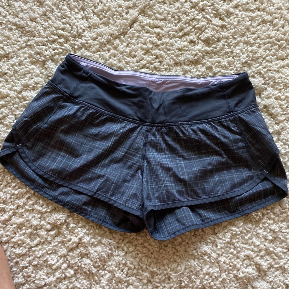 Lululemon speed short, size 4 in gray plaid